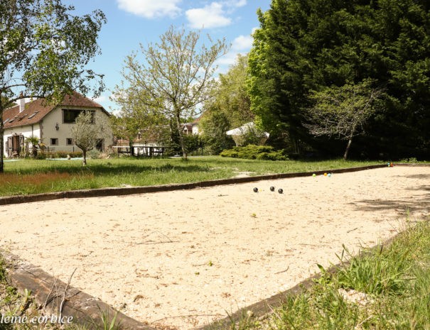 le terrain de boules